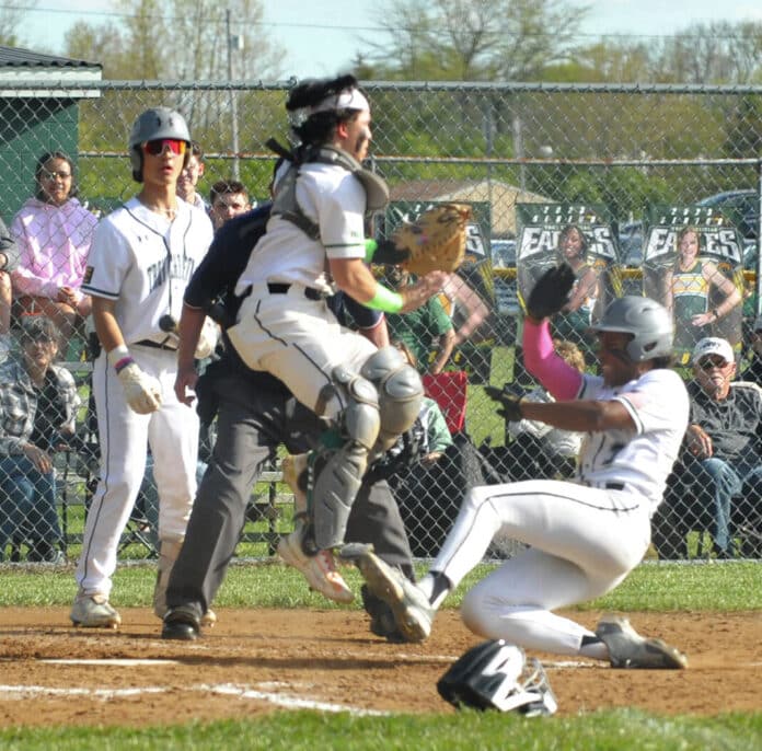 Troy Christian Baseball Outlasts Bethel 3 2 In 10 Innings Bees Wrap Up Trc Title Miami Valley 