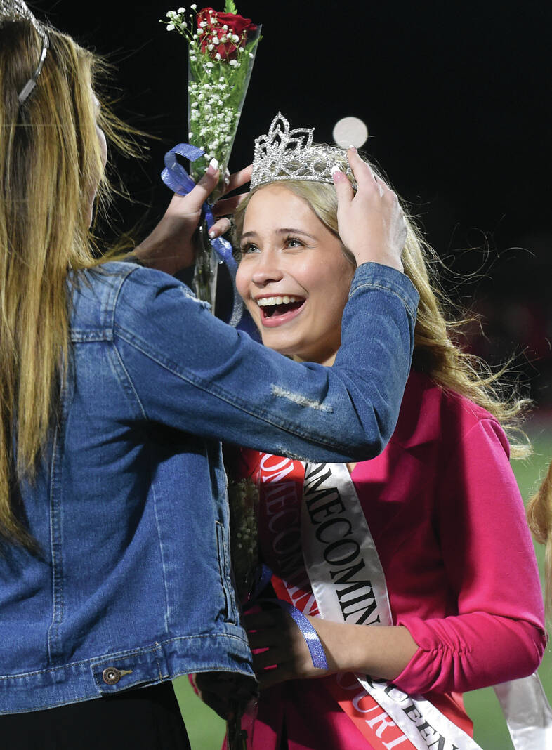 Evans crowned Piqua homecoming queen - Miami Valley Today